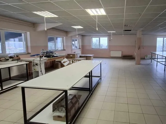 Eladó kereskedelmi és ipari ingatlan Maglód 2742 nm