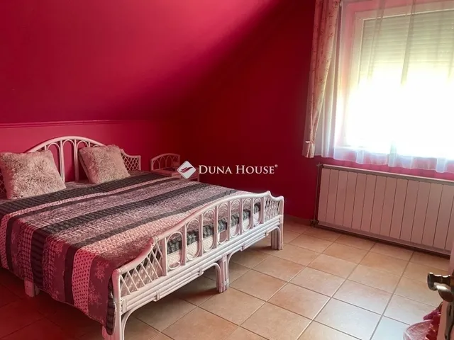 Eladó ház Taksony 390 nm