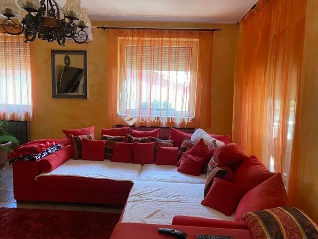 Eladó ház Taksony 390 nm