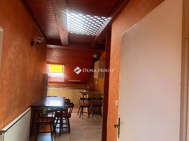 Eladó ház Taksony 390 nm