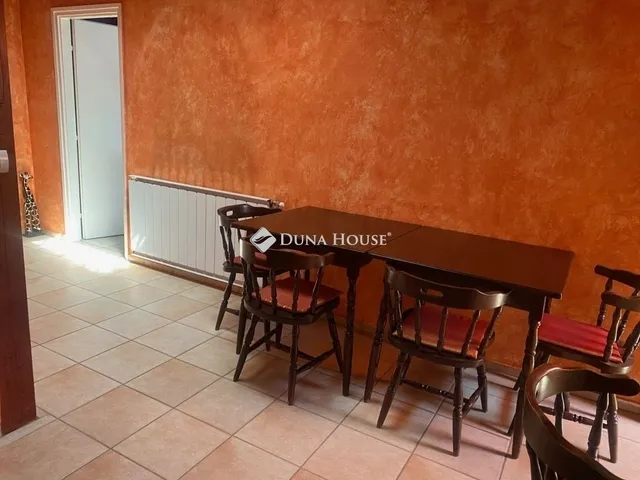 Eladó ház Taksony 390 nm