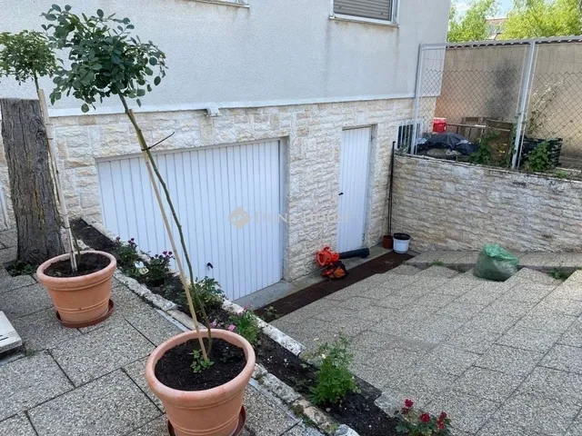 Eladó ház Taksony 390 nm