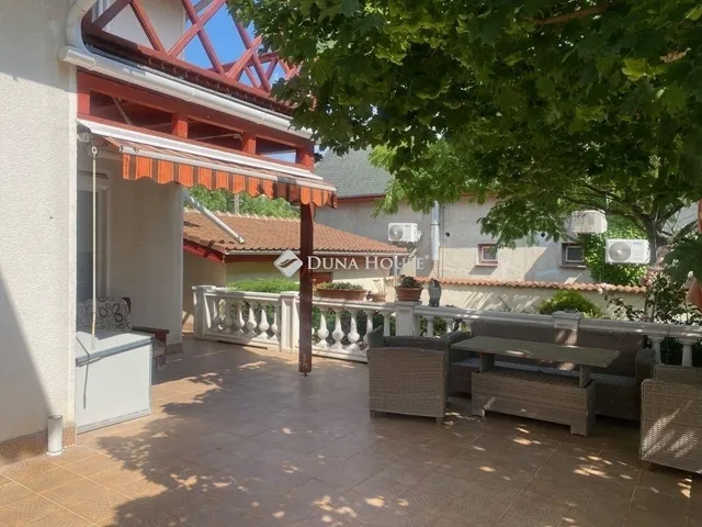 Eladó ház Taksony 390 nm