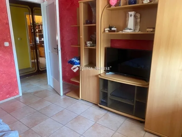Eladó ház Taksony 390 nm