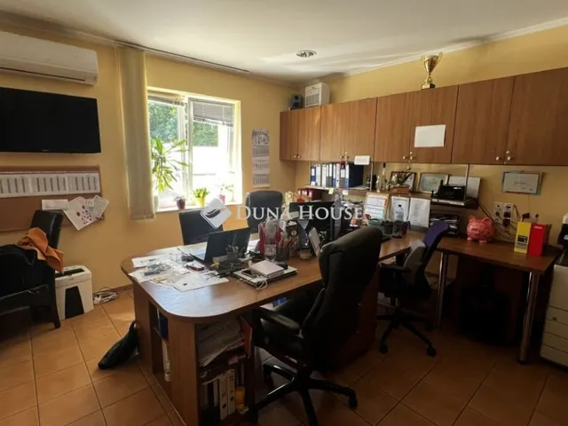 Eladó kereskedelmi és ipari ingatlan Érd 475 nm