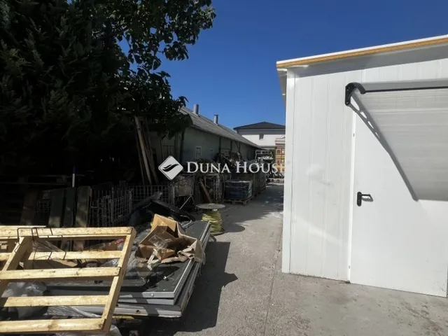 Eladó kereskedelmi és ipari ingatlan Érd 475 nm