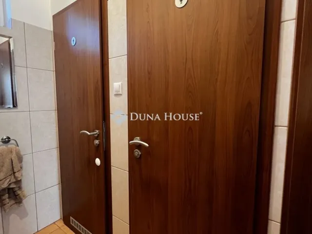 Eladó kereskedelmi és ipari ingatlan Érd 475 nm