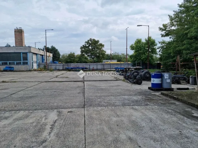 Eladó kereskedelmi és ipari ingatlan Monor 2748 nm