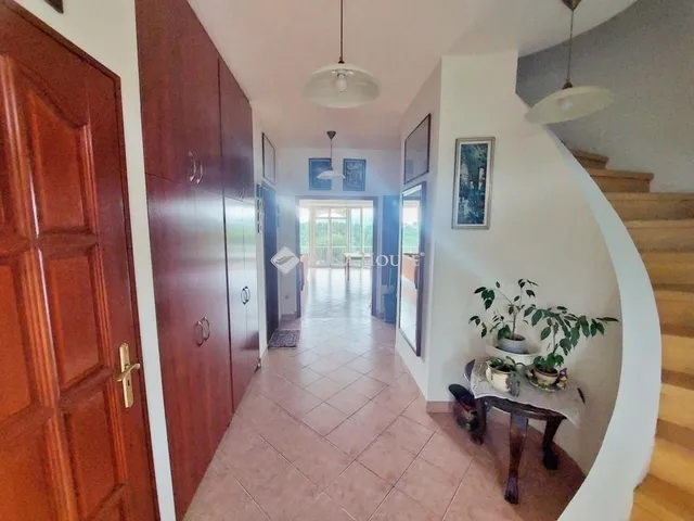 Eladó ház Szentendre 240 nm