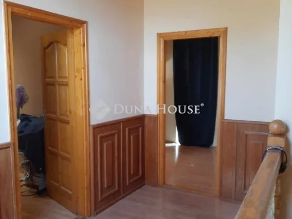 Eladó ház Páty 198 nm