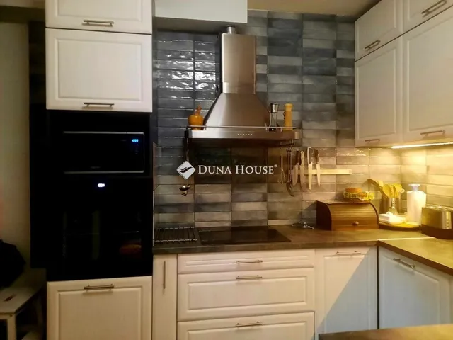 Eladó ház Páty 198 nm