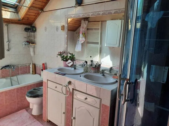 Eladó ház Páty 198 nm