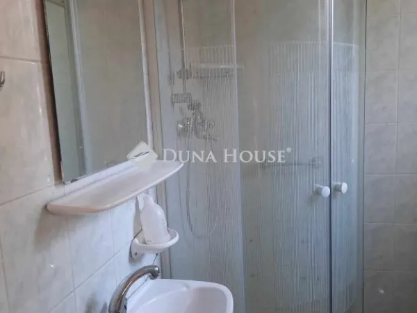 Eladó ház Páty 198 nm