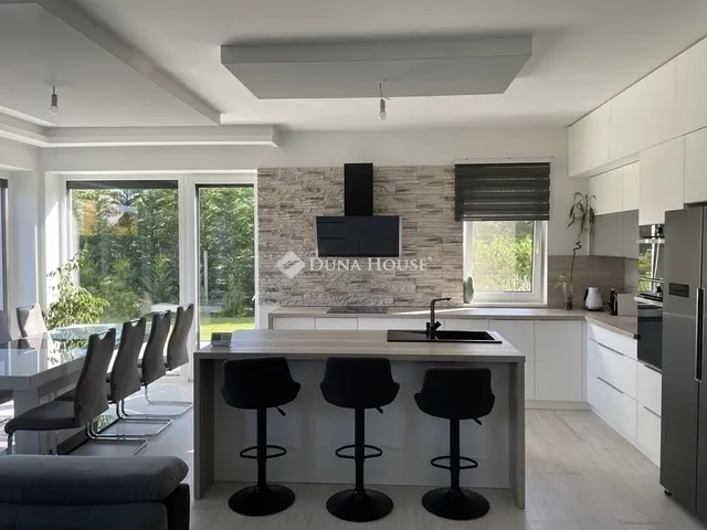 Eladó ház Veresegyház 170 nm