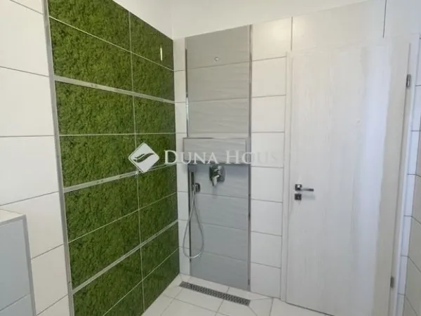 Eladó ház Veresegyház 170 nm