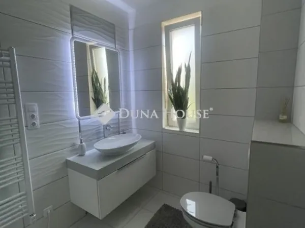 Eladó ház Veresegyház 170 nm