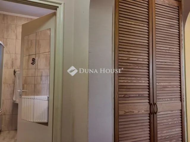 Eladó ház Gyál 195 nm