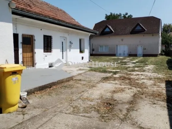 Eladó ház Gyál 265 nm