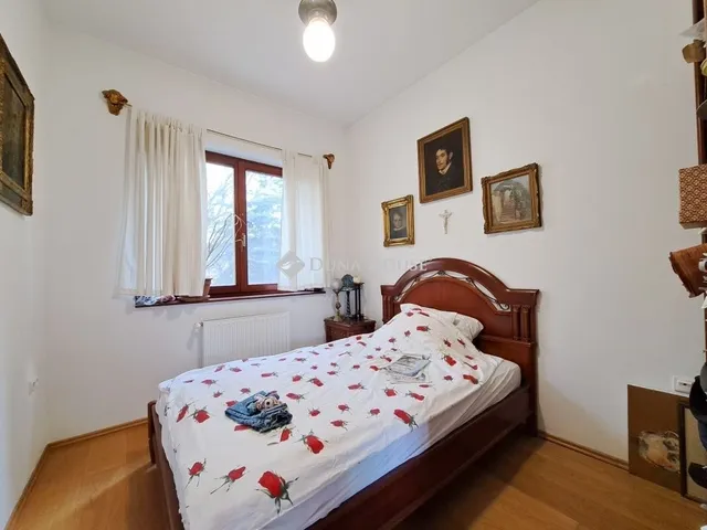 Eladó ház Telki 380 nm