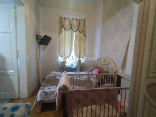 Eladó lakás Budapest VI. kerület 55 nm