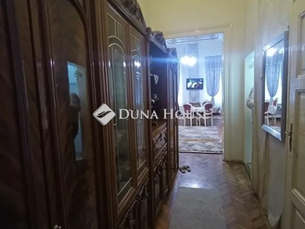 Eladó lakás Budapest VI. kerület 55 nm