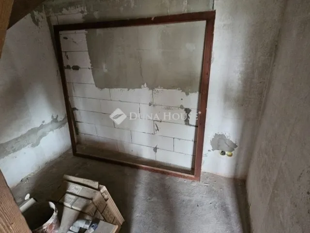 Eladó lakás Budapest XVII. kerület, Rákoshegy 127 nm