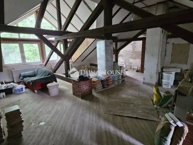 Eladó lakás Budapest XVII. kerület, Rákoshegy 127 nm