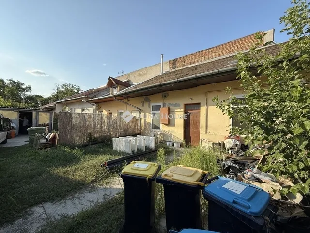 Eladó telek Budapest XIX. kerület 678 nm