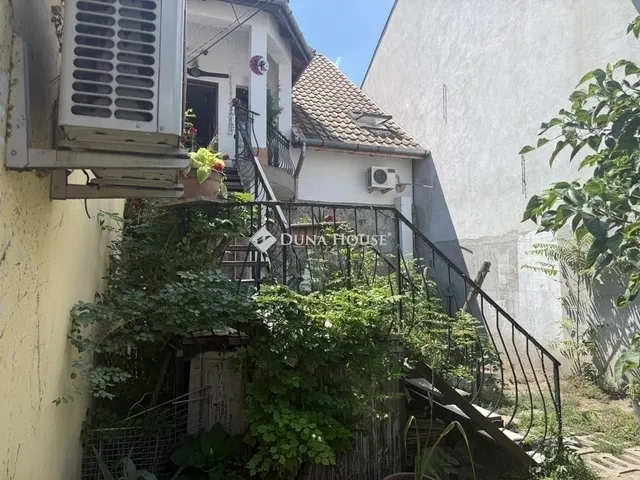 Eladó ház Budapest XVIII. kerület 283 nm