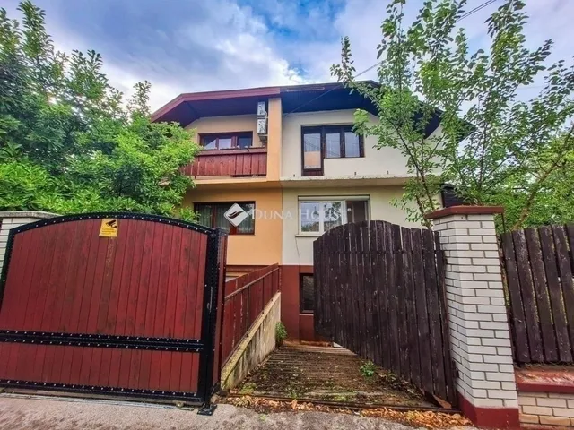 Eladó ház Budapest XVI. kerület 208 nm