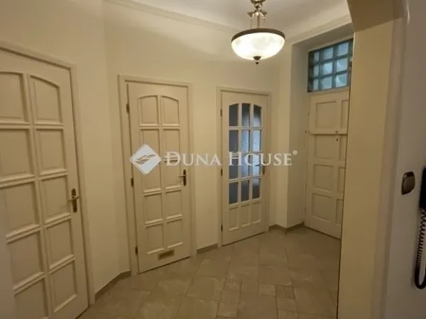 Eladó lakás Budapest XI. kerület 75 nm