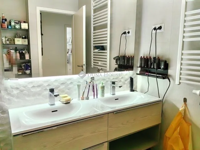 Eladó lakás Budapest XI. kerület 74 nm