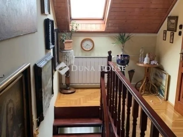 Eladó ház Vecsés 265 nm