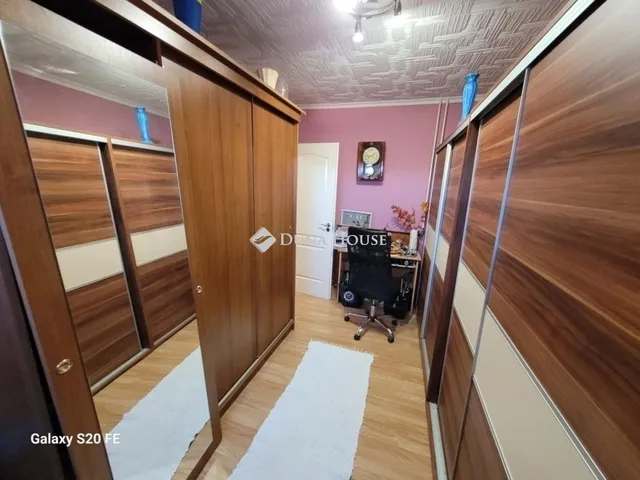 Eladó ház Vecsés 458 nm