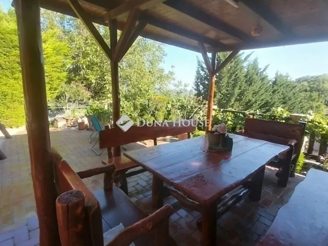 Eladó ház Szentendre 215 nm