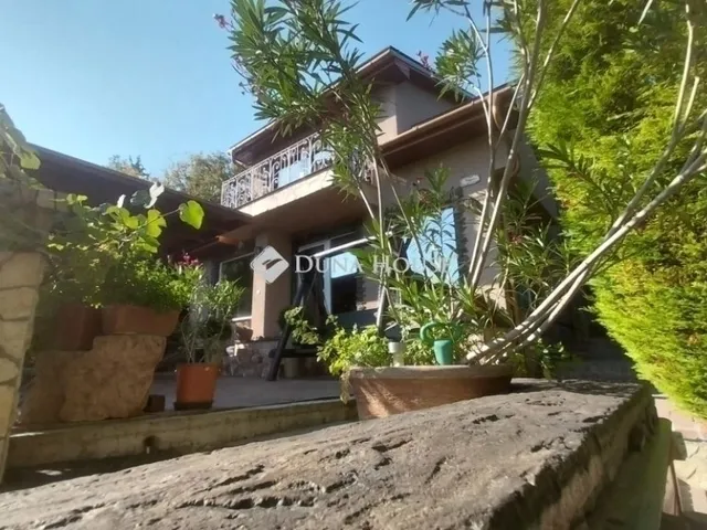 Eladó ház Szentendre 215 nm