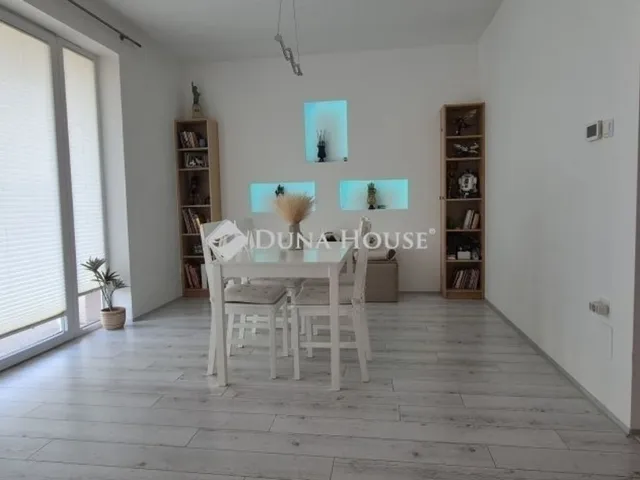 Eladó ház Monor 267 nm