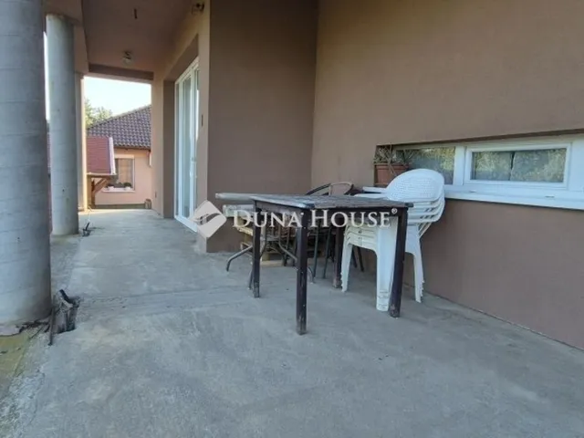 Eladó ház Monor 267 nm