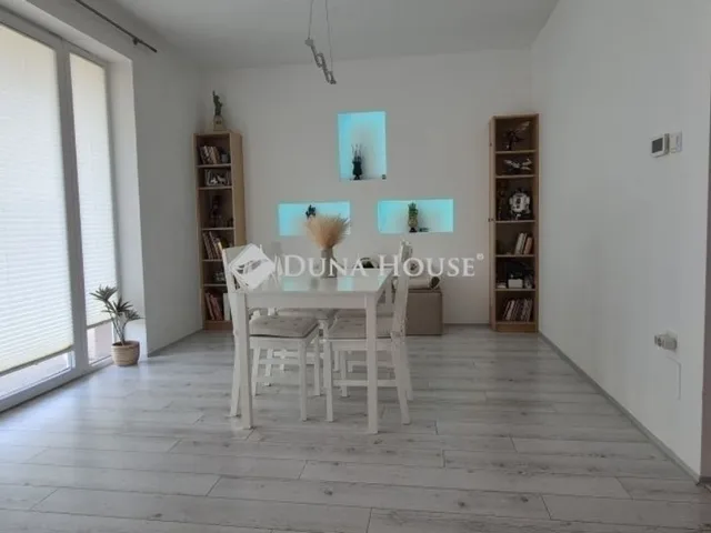 Eladó ház Monor 267 nm