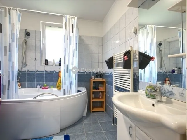 Eladó ház Piliscsaba 181 nm