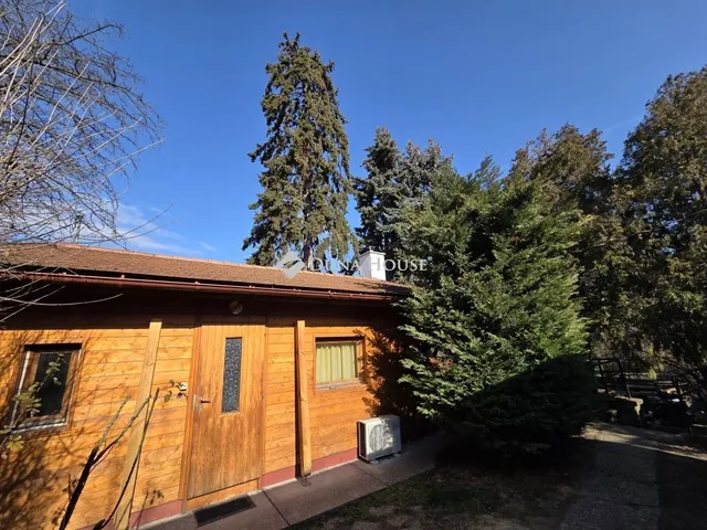 Eladó ház Leányfalu 210 nm