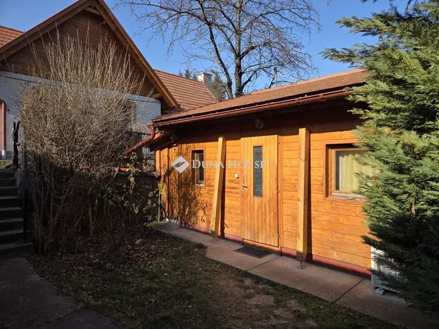 Eladó ház Leányfalu 210 nm