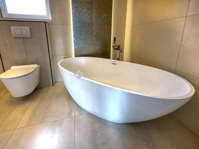 Eladó ház Herceghalom 189 nm