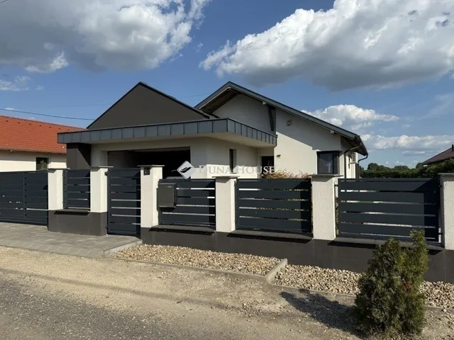 Eladó ház Péteri 127 nm