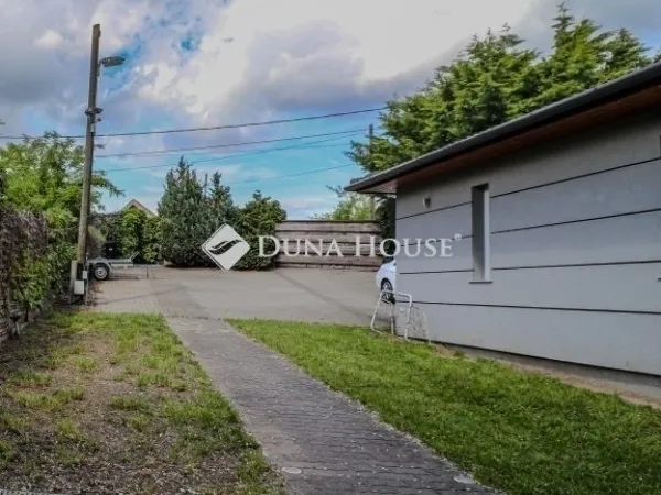 Eladó ház Mogyoród 232 nm