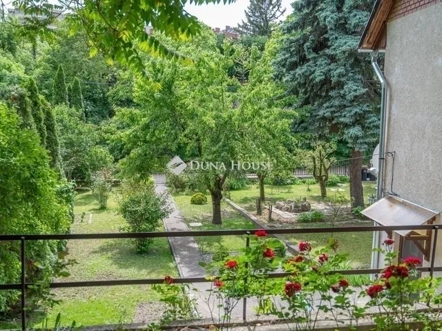 Eladó ház Budapest III. kerület, Újlak III. ker. 270 nm