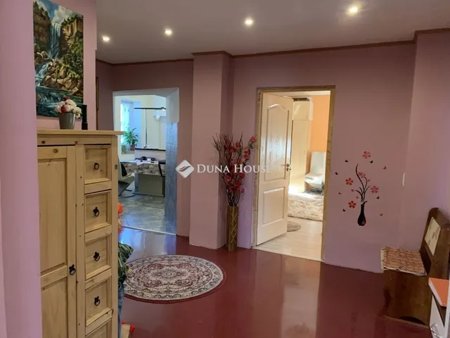 Eladó ház Őrbottyán 210 nm