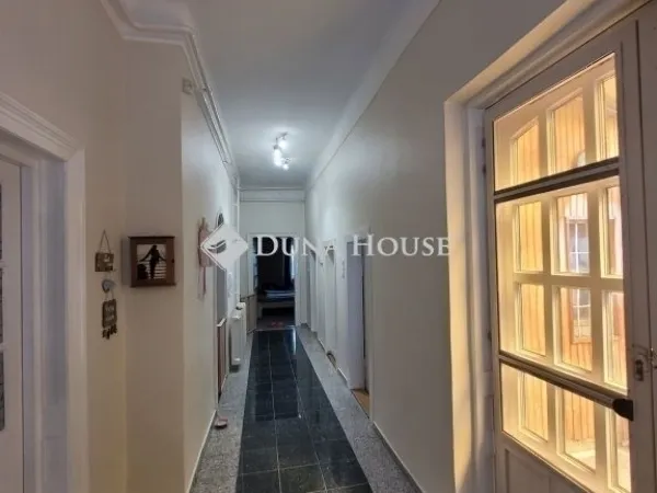 Eladó ház Vecsés 458 nm