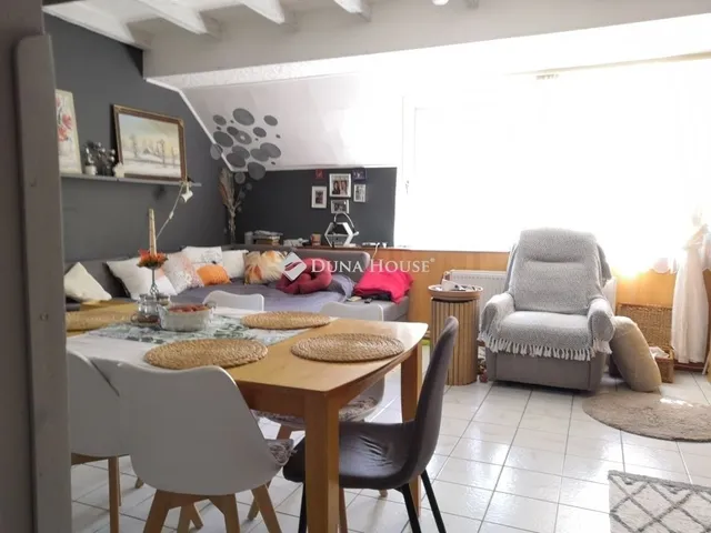 Eladó ház Pomáz 340 nm