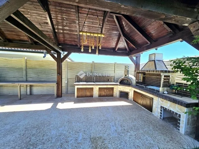 Eladó ház Alsónémedi 259 nm